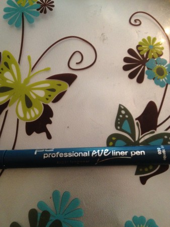 professional eye liner p2